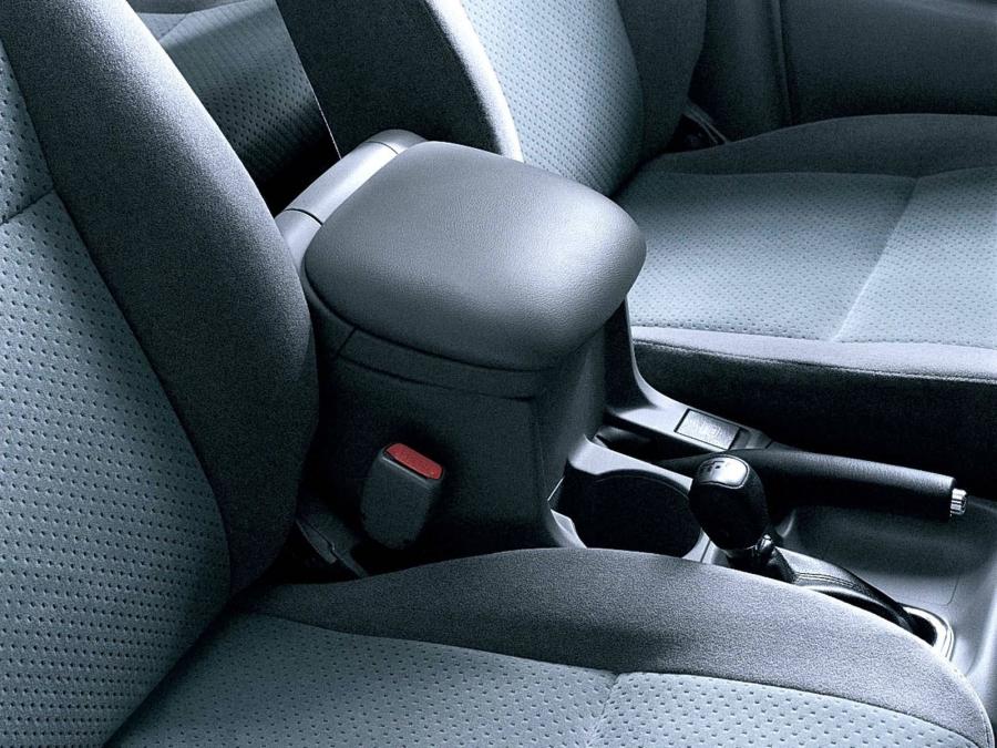  Suzuki Grand Vitara 2004 года  (фото 15 из 25)